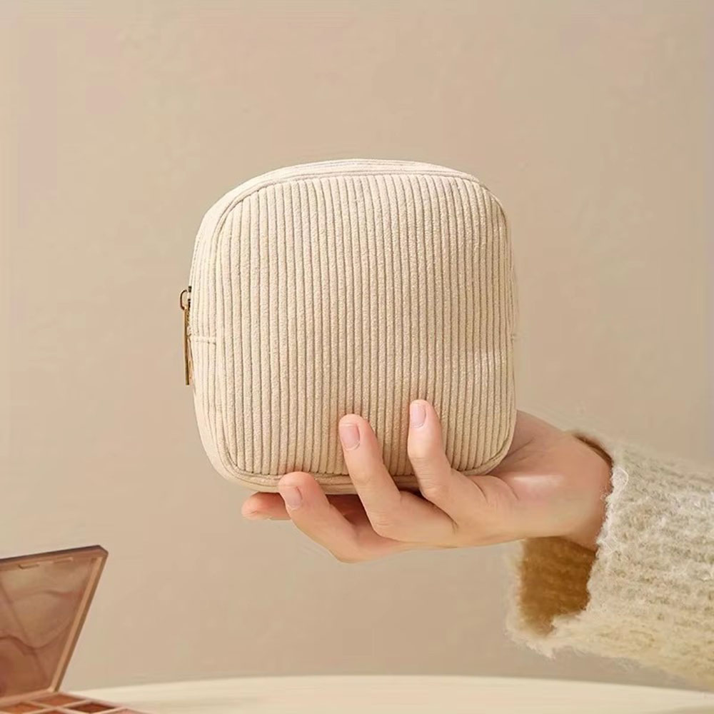 Large Capacity Sanitary Pads B - огляд і ціна Cable Organizer